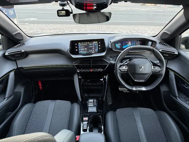Peugeot E-208 — фото 3