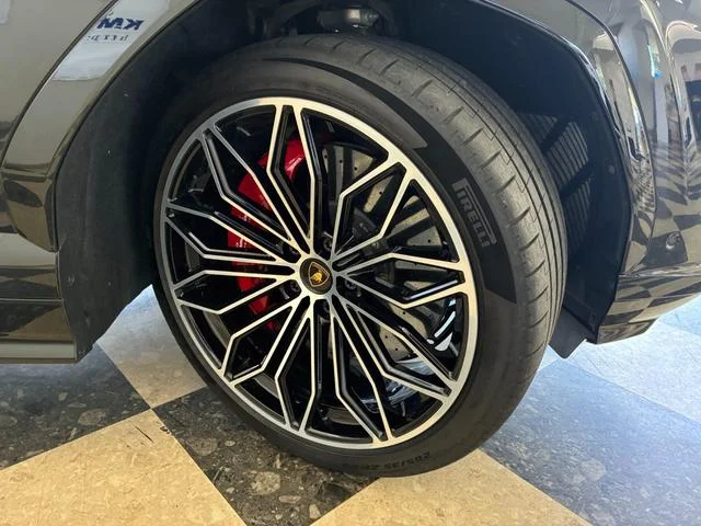 Lamborghini URUS — фото 4