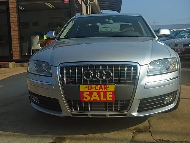 Audi S8 — фото 2
