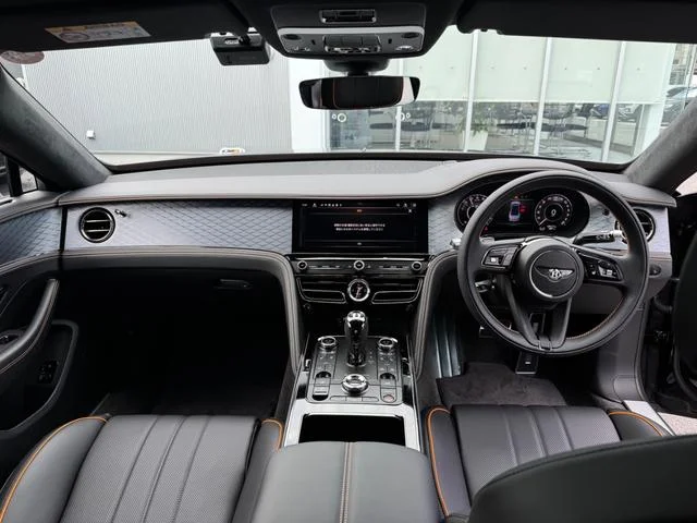 Bentley FLYING SPUR — фото 2