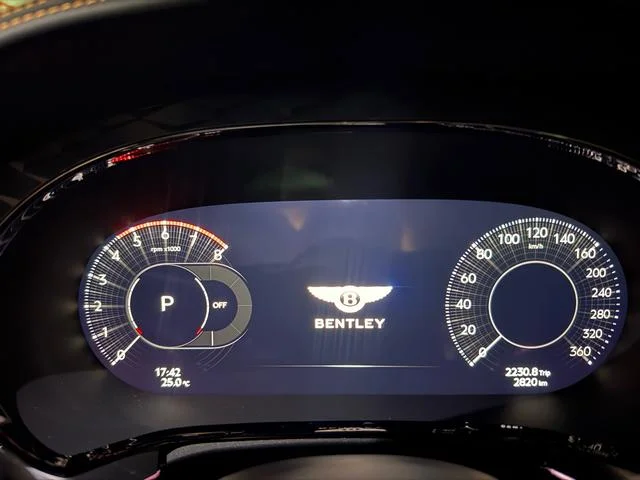 Bentley FLYING SPUR — фото 4
