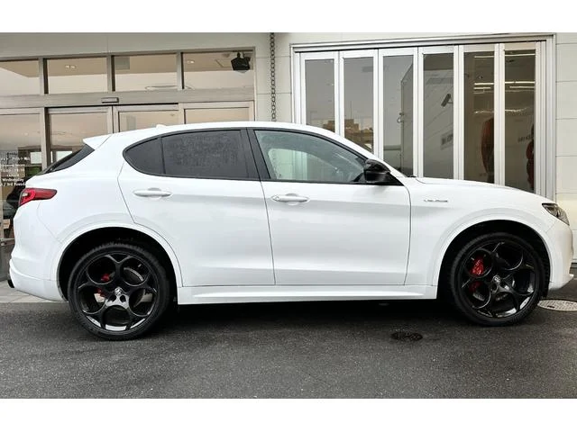 Alfa Romeo STELVIO — фото 6