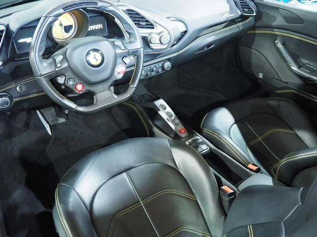 Ferrari 488 SPIDER — фото 5
