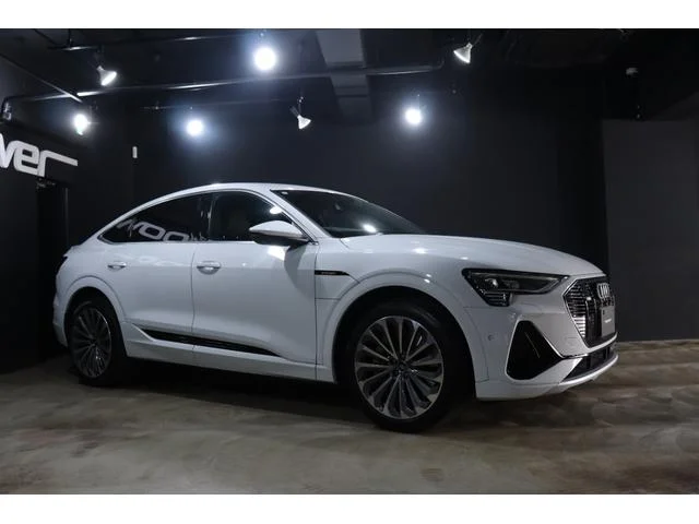Audi E-TRON SPORTBACK — фото 4