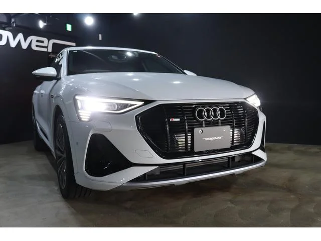 Audi E-TRON SPORTBACK — фото 6