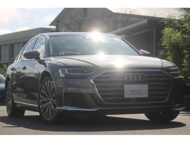 Audi A8 — фото 2