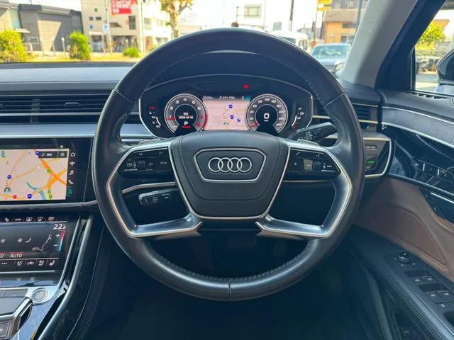 Audi A8 — фото 4