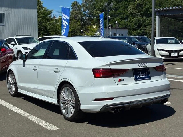 Audi S3 SEDAN — фото 6