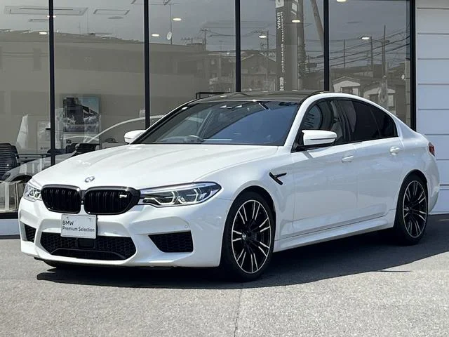 BMW M5 — фото 1