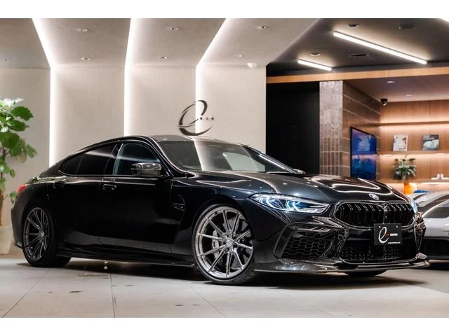 BMW M8 — фото 1
