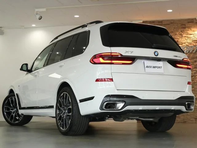 BMW X7 — фото 2