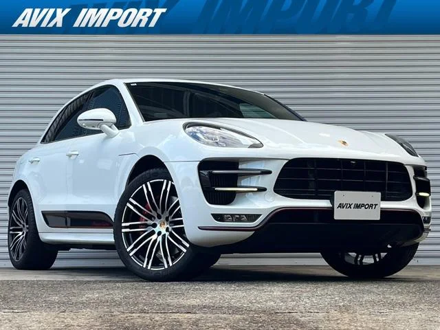 Porsche MACAN — фото 1