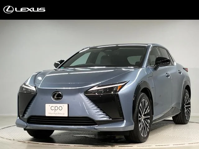 Lexus RZ — фото 1