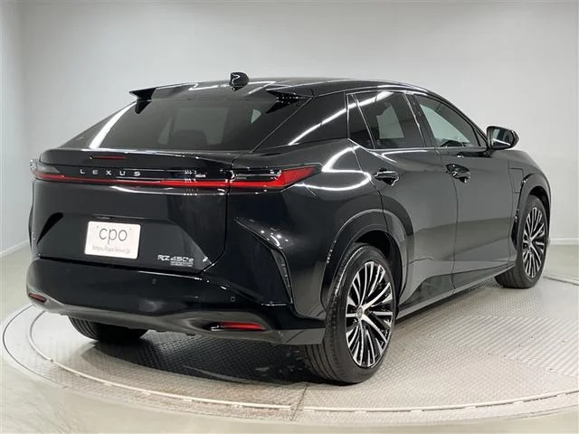 Lexus RZ — фото 2