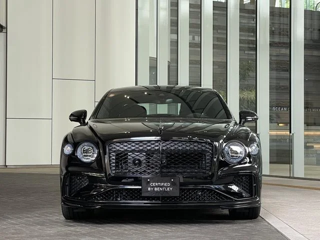 Bentley FLYING SPUR — фото 3