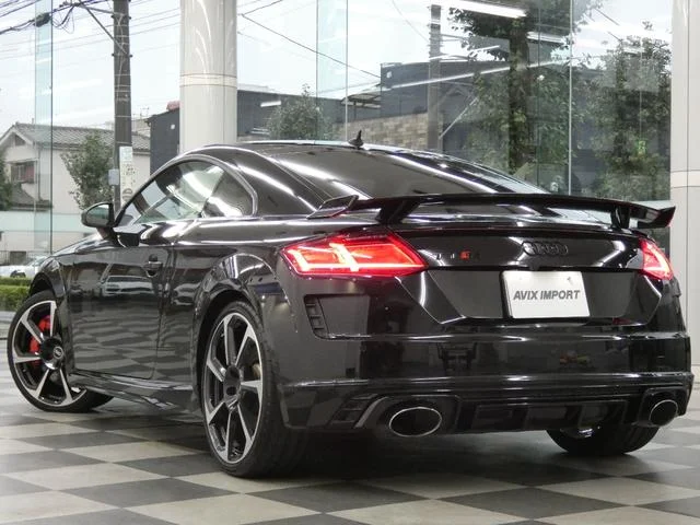 Audi TT RS COUPE — фото 2