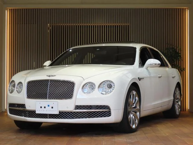 Bentley FLYING SPUR — фото 1