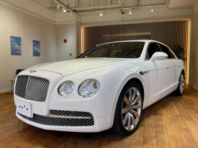 Bentley FLYING SPUR — фото 4