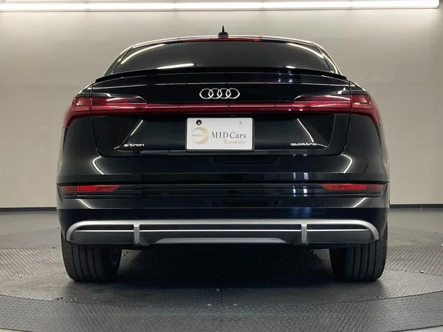 Audi E-TRON SPORTBACK — фото 4
