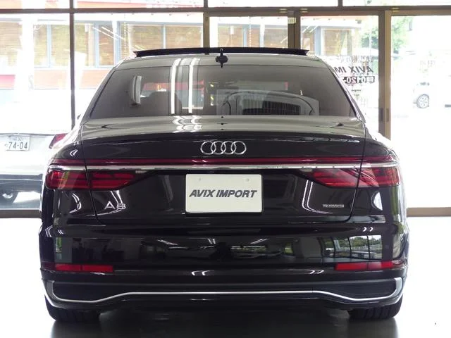 Audi A8 — фото 4