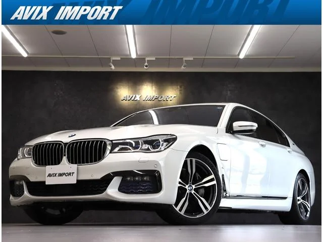 BMW 7-Series — фото 1