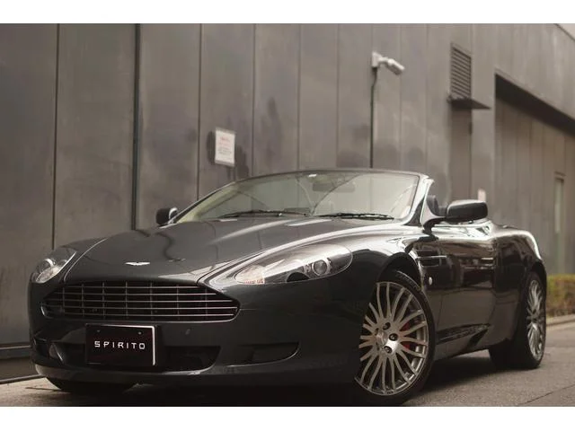 ASTON MARTIN DB9 — фото 1