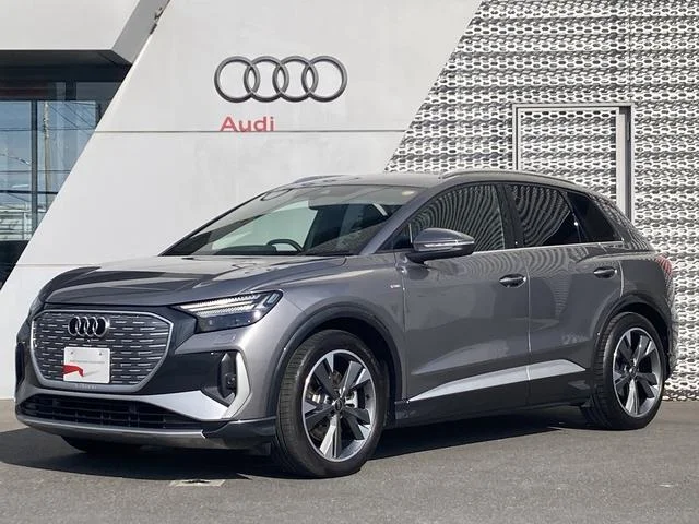 Audi Q4 E-TRON — фото 1