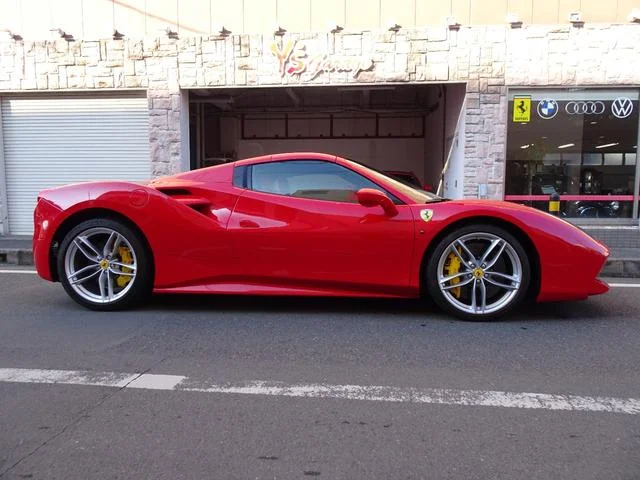 Ferrari 488 SPIDER — фото 6
