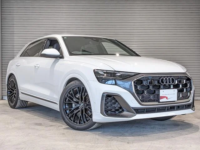 Audi Q8 — фото 5