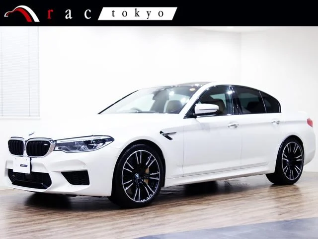 BMW M5 — фото 1