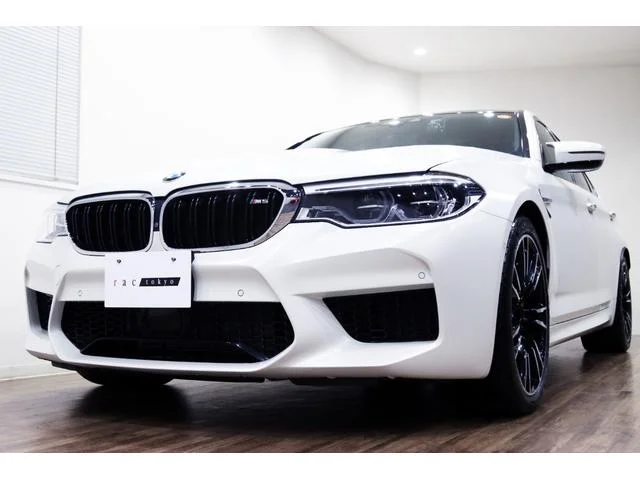 BMW M5 — фото 2