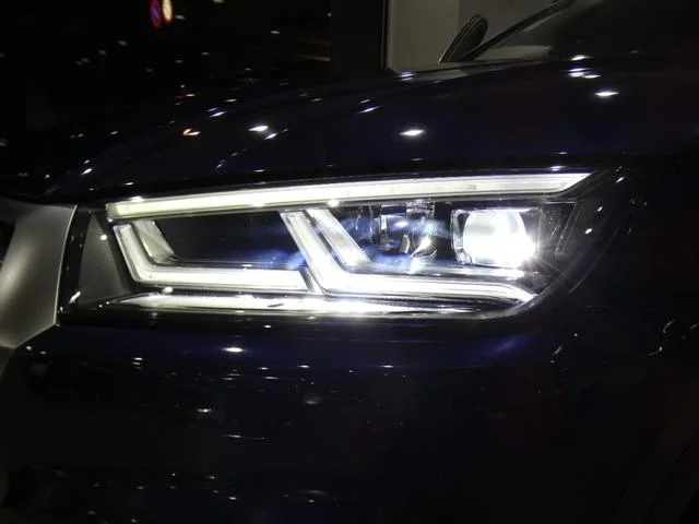 Audi SQ5 — фото 6