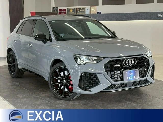 Audi RS Q3 — фото 1
