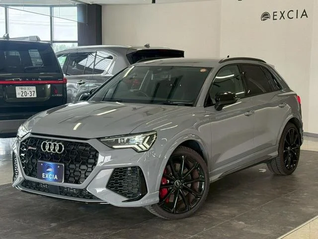 Audi RS Q3 — фото 6