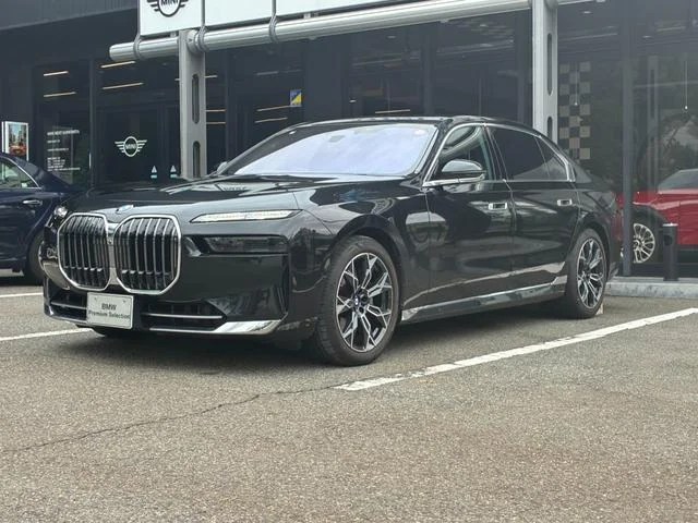 BMW 7-Series — фото 1