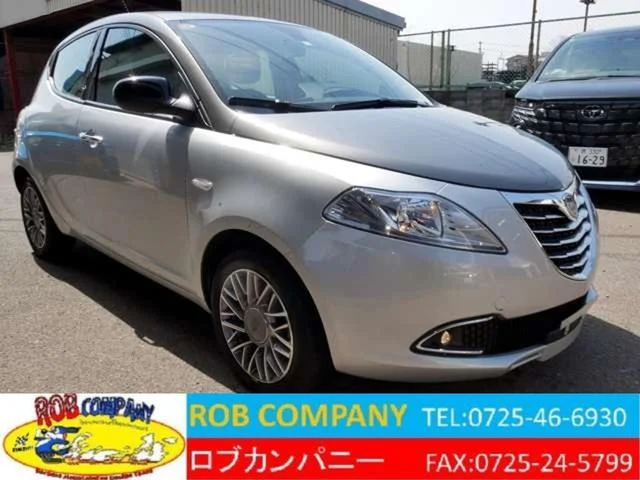LANCIA YPSILON — фото 1