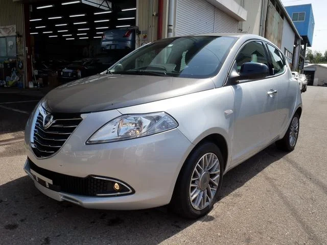 LANCIA YPSILON — фото 4