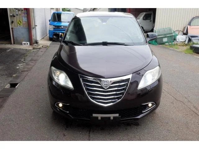 LANCIA YPSILON — фото 4