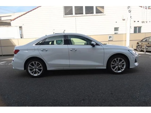Audi A3 SEDAN — фото 4