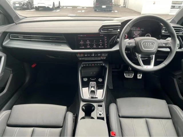 Audi A3 SEDAN — фото 3