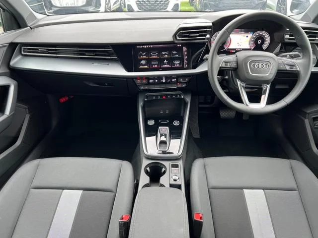 Audi A3 SEDAN — фото 3