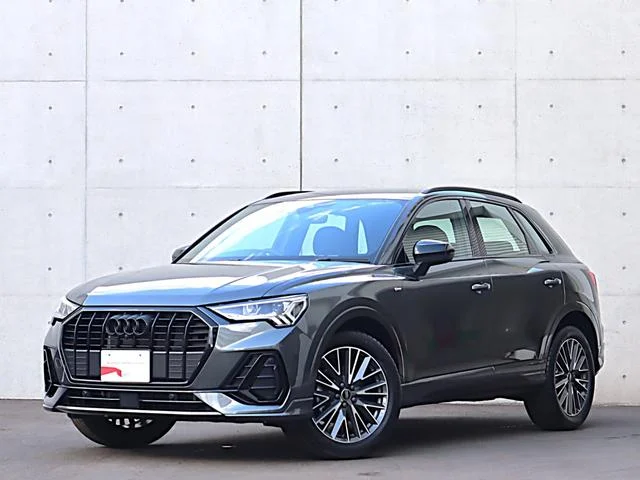 Audi Q3 — фото 1