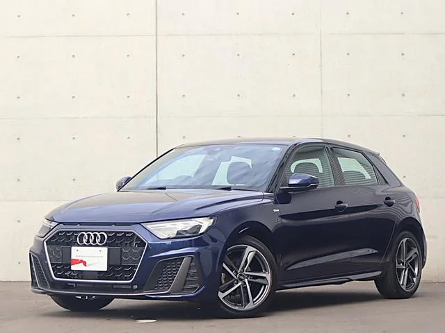 Audi A1 SPORTBACK — фото 1