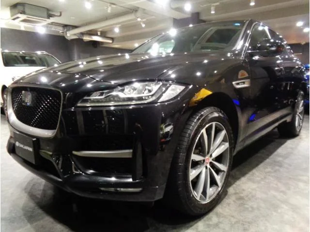 Jaguar F-PACE — фото 1