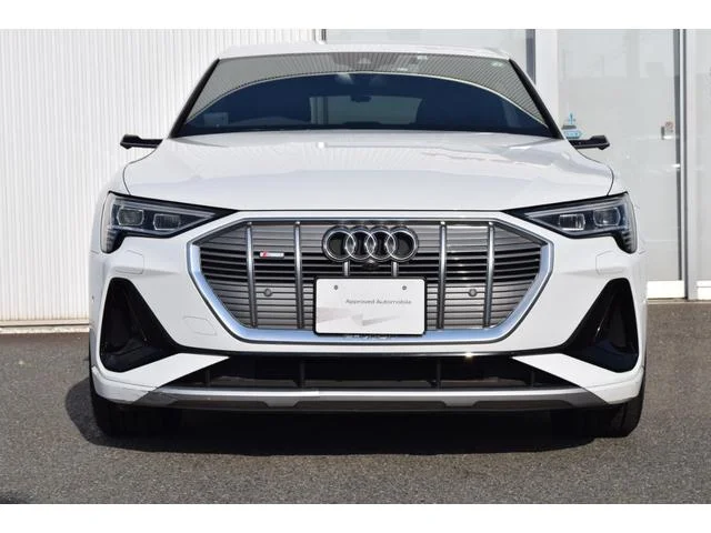 Audi E-TRON SPORTBACK — фото 3
