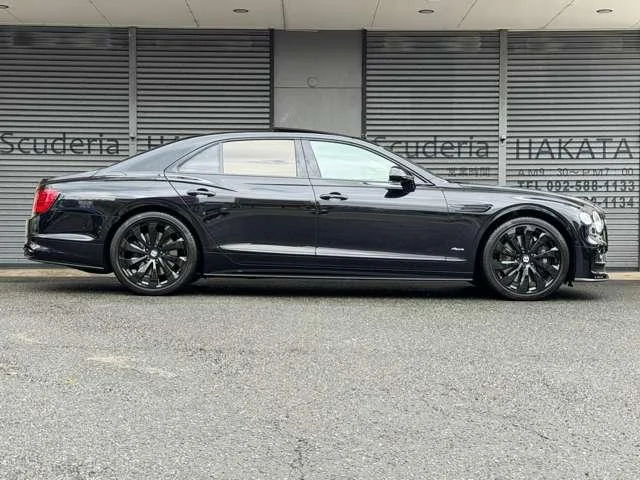 Bentley FLYING SPUR — фото 4