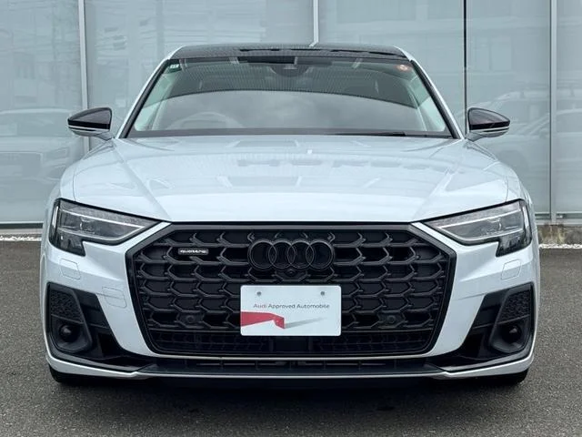 Audi A8 — фото 2