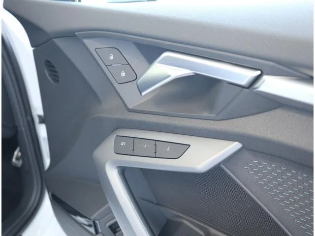 Audi S3 SEDAN — фото 6