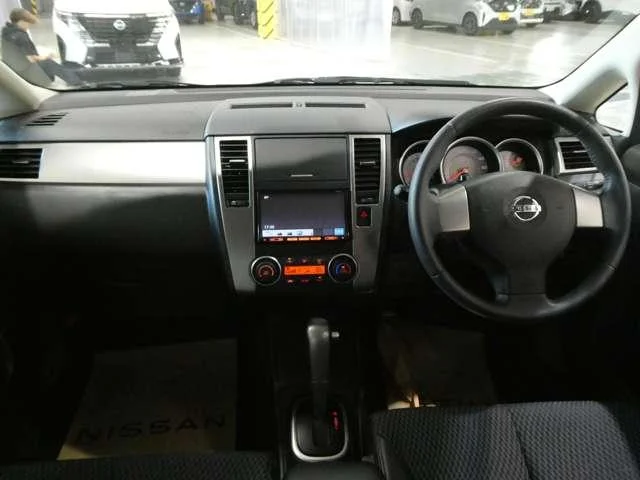 Nissan TIIDA — фото 3