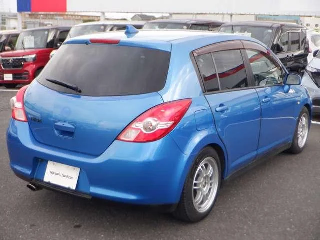 Nissan TIIDA — фото 2